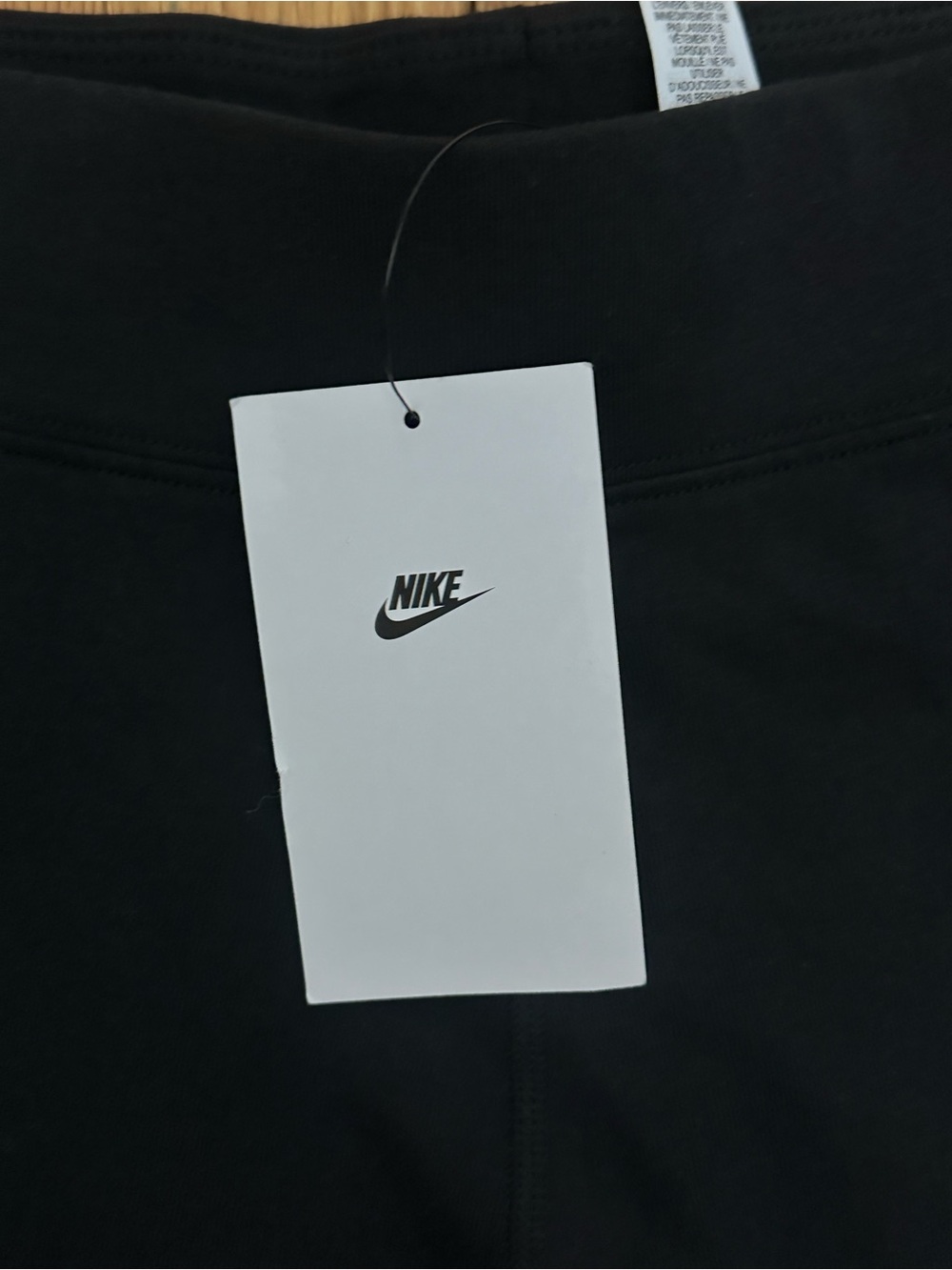 Nike Black Leggings with White Swoosh Logo - Picture 4 of 7